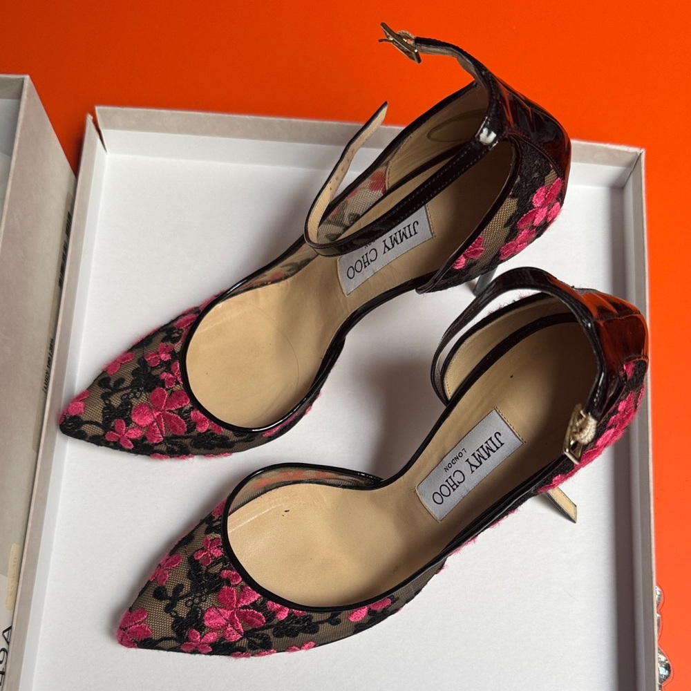 Jimmy Choo heals 8.5